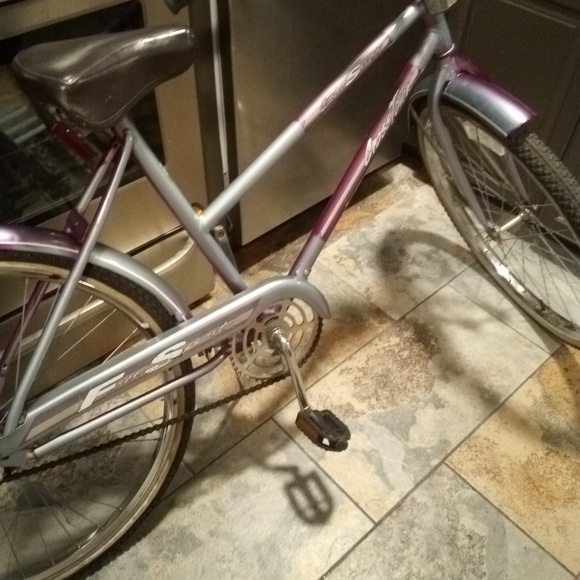 Bike - Picture 5 of 5